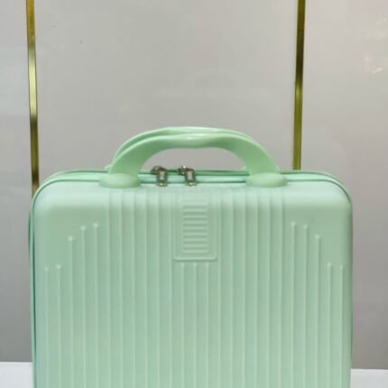 BARBIE LUXURY KIT BOX