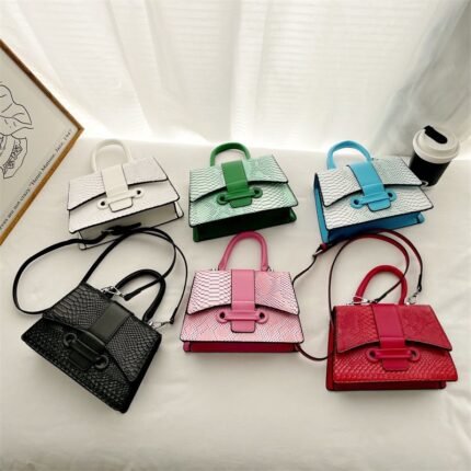 #A GINA BAG
