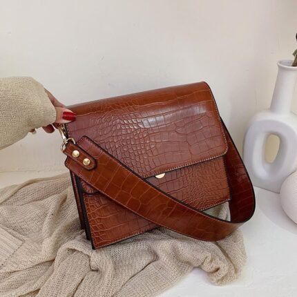 #A ASFAT STOCK BAG PREORDER (arrival early/late sept) - Brown